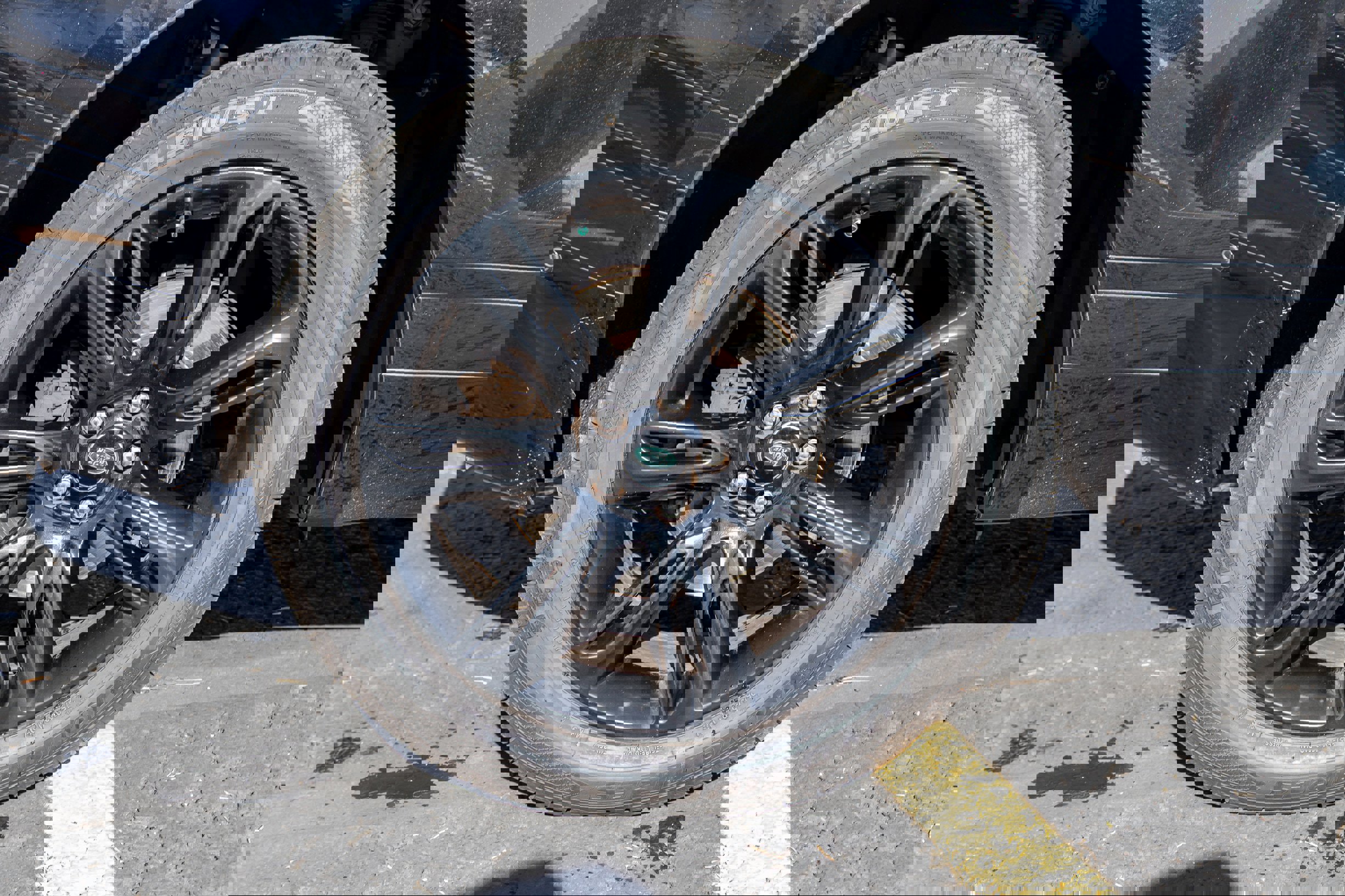 Used 2021 Land Rover Range Rover Velar R-Dynamic S image 36