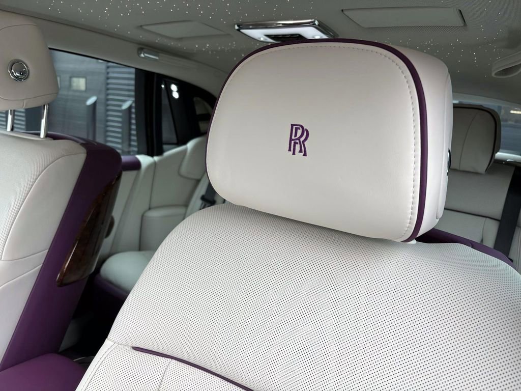 Used 2019 Rolls-Royce Phantom Sedan image 17