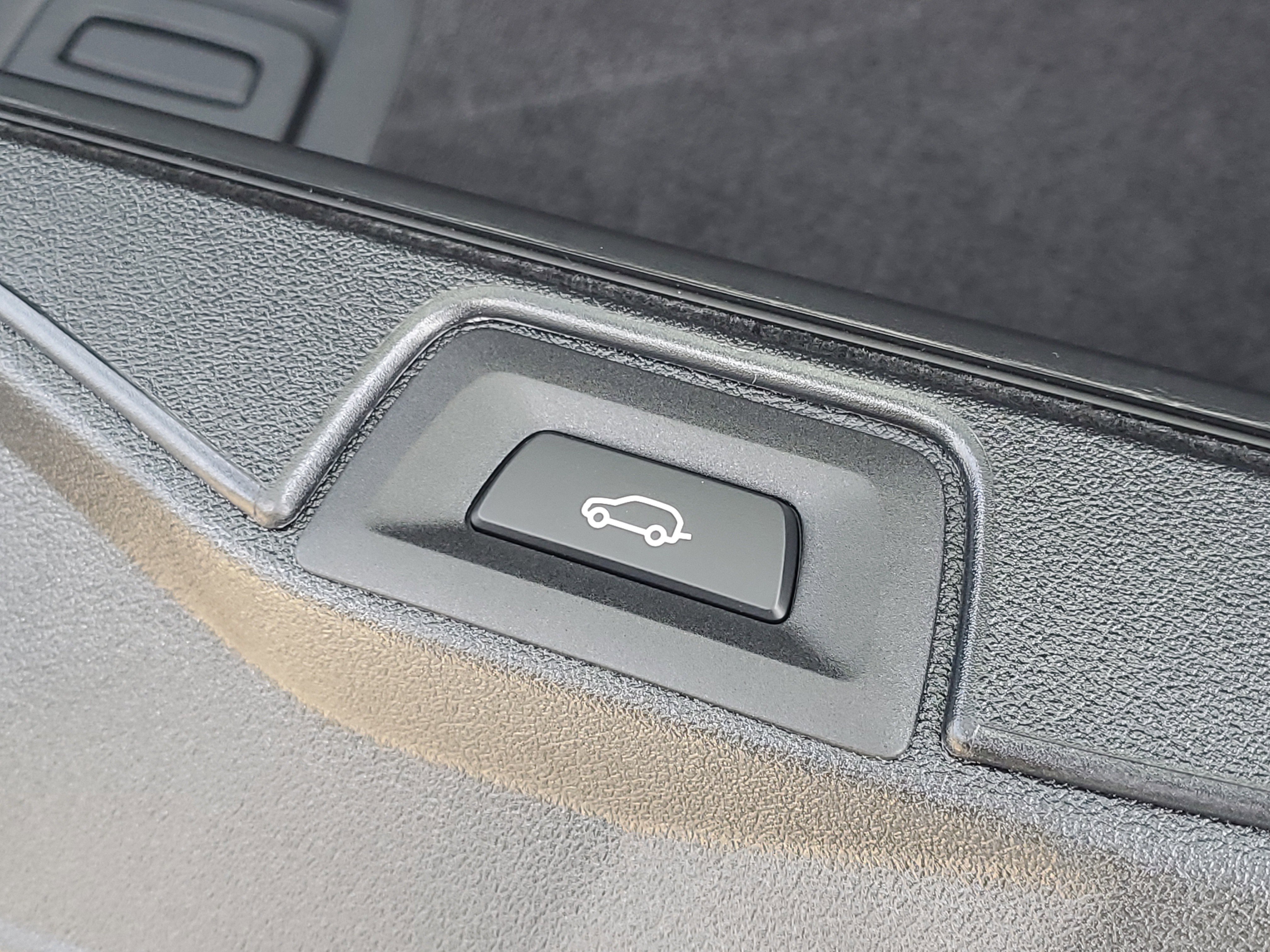 New 2026 BMW X5 xDrive40i w/ M Sport Package AWD/4WD image 26