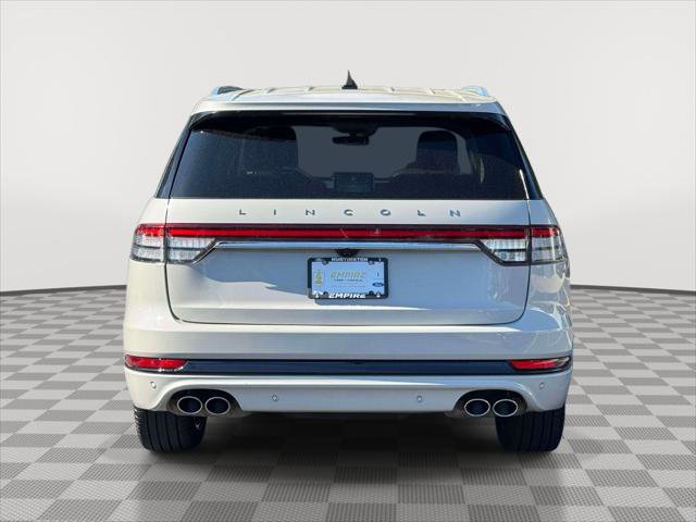 Used 2022 Lincoln Aviator Grand Touring w/ Elements Package Plus AWD/4WD image 6