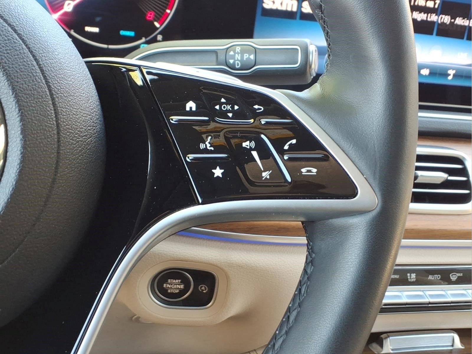 Certified 2025 Mercedes-Benz GLE 450 4MATIC image 17