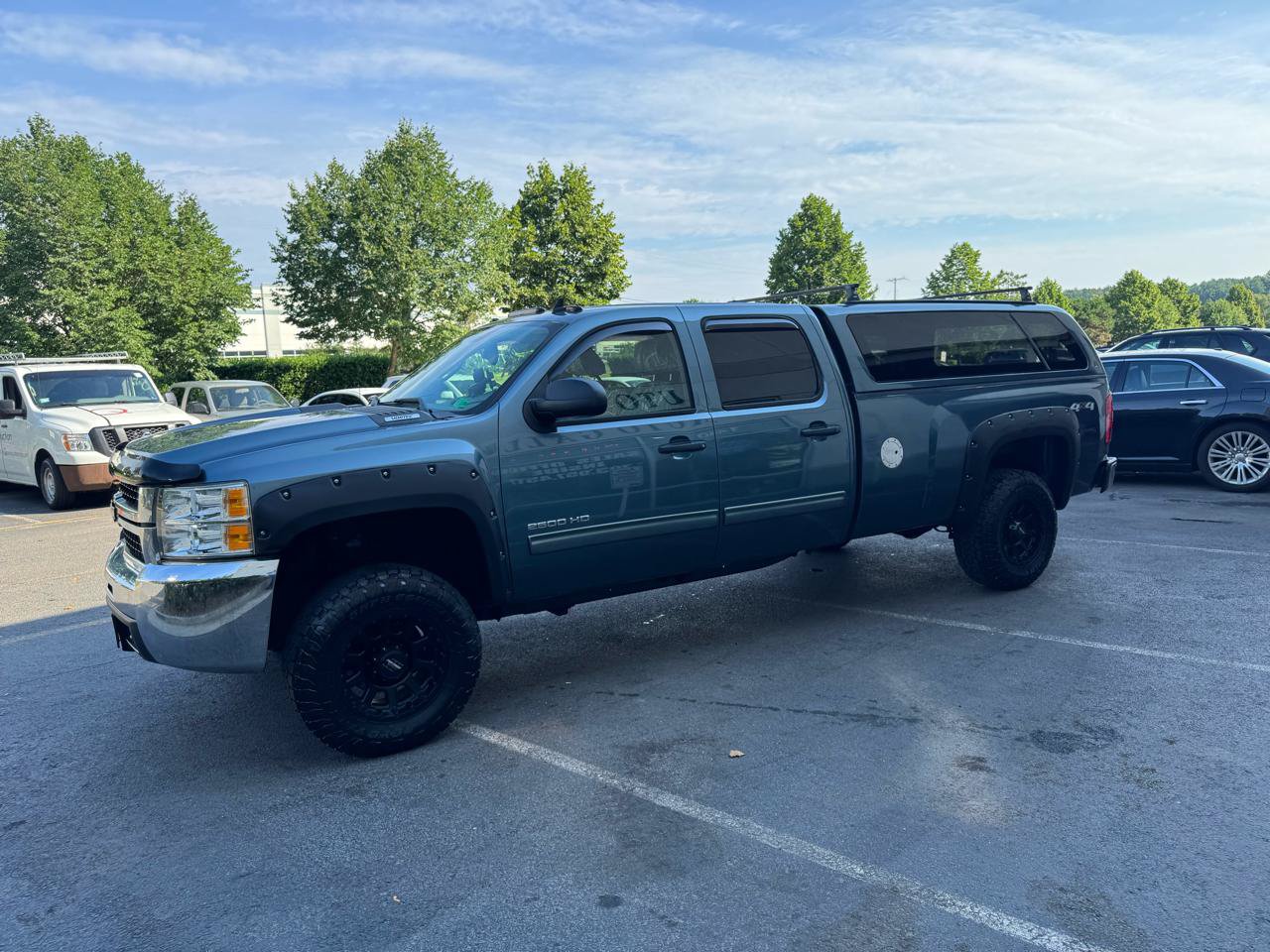 Used 2010 Chevrolet Silverado 2500 LT AWD/4WD image 22