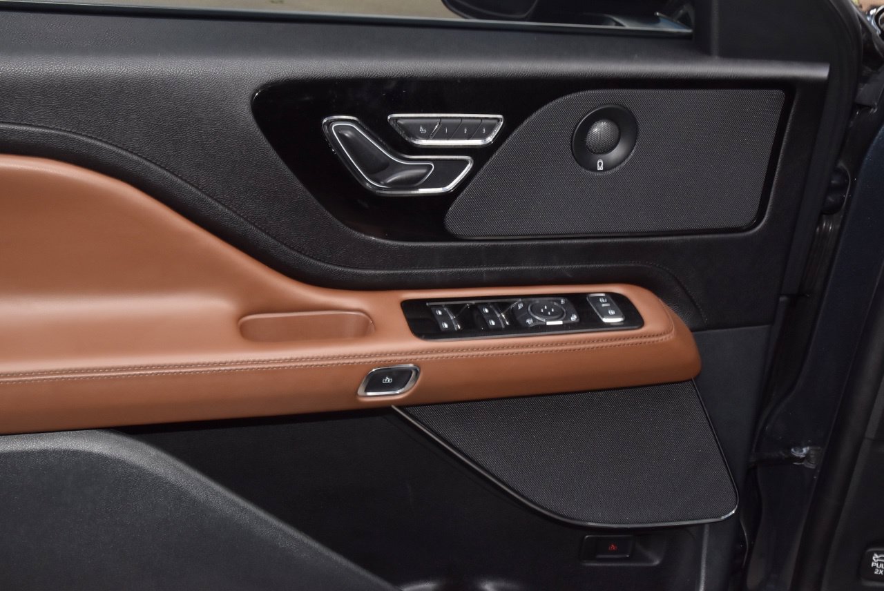 Certified 2024 Lincoln Aviator Reserve AWD/4WD image 35