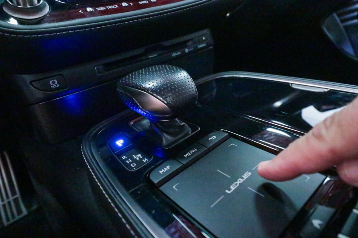 Used 2021 Lexus LS 500 F Sport w/ Cold Weather Package (CK) image 28