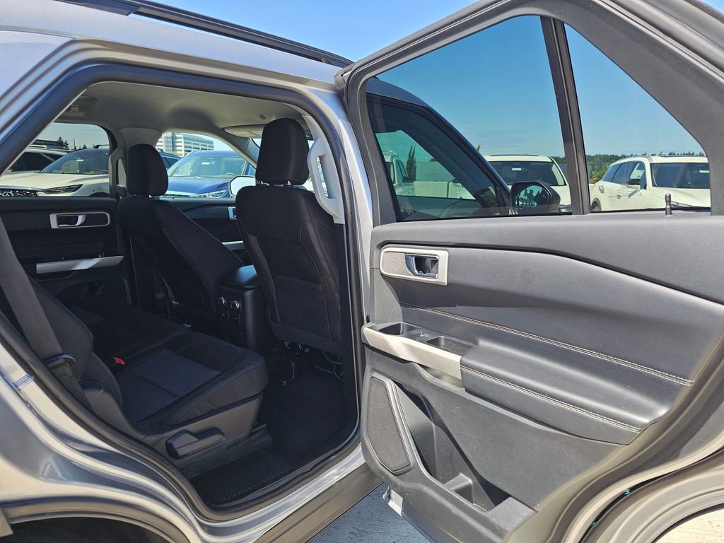 Used 2022 Ford Explorer XLT w/ Class IV Trailer Tow Package image 14
