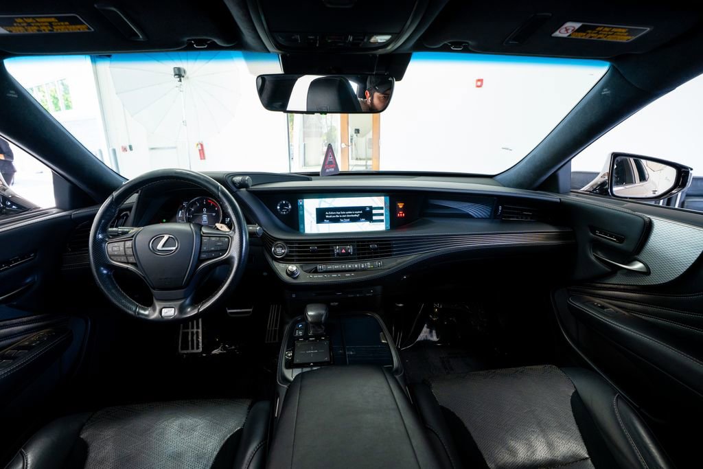 Used 2018 Lexus LS 500 F Sport w/ Accessory Package (Z2) image 53