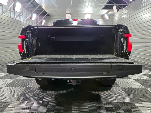 Used 2022 Ford F150 Lightning Lariat image 11