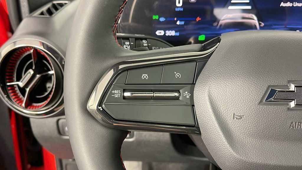 Used 2025 Chevrolet Equinox EV RS image 33