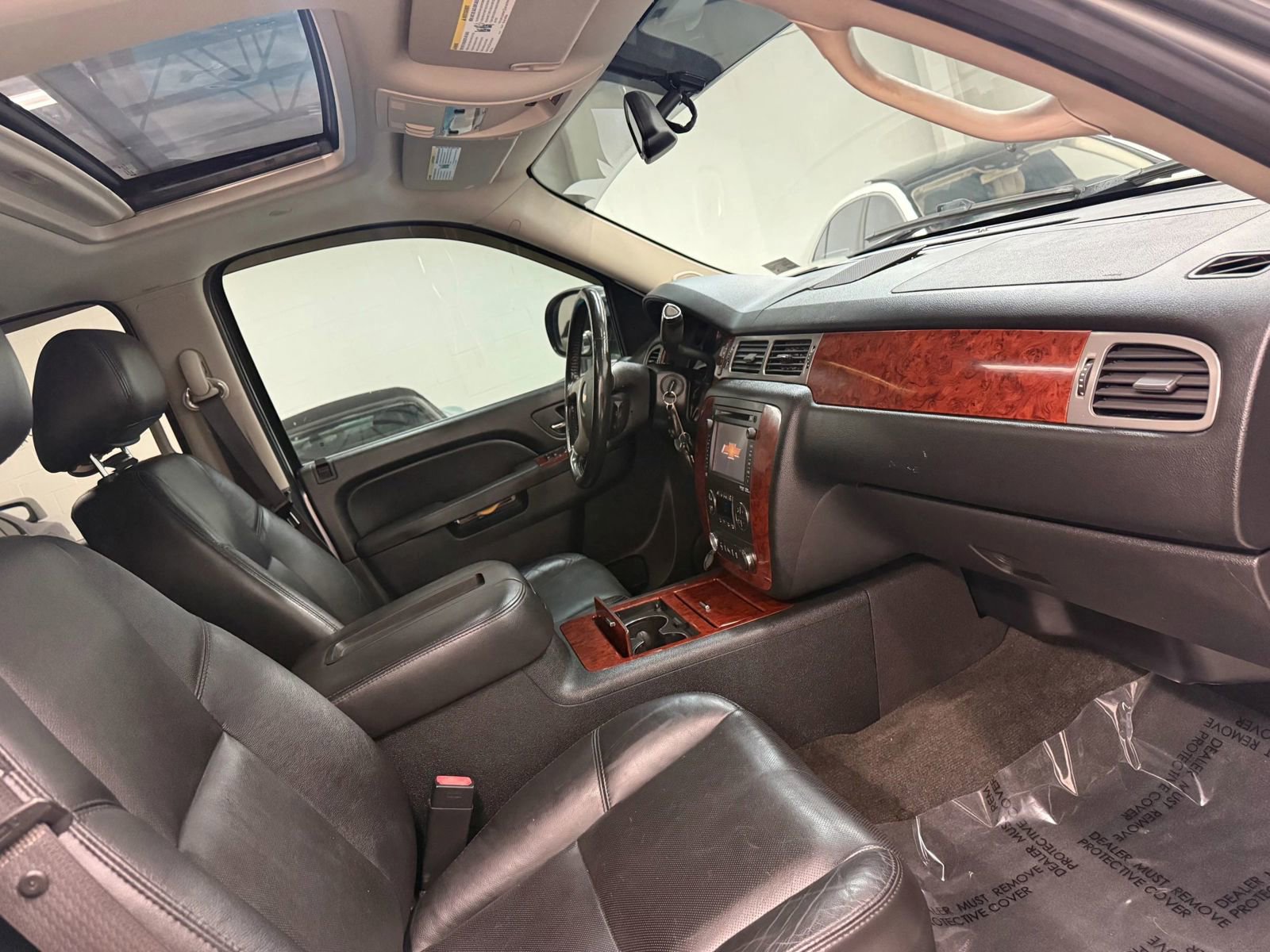 Used 2012 Chevrolet Avalanche LTZ image 23