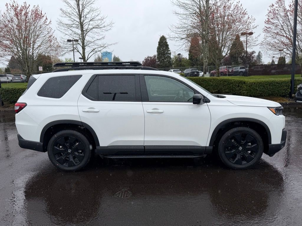 New 2026 Honda Pilot Black Edition image 9