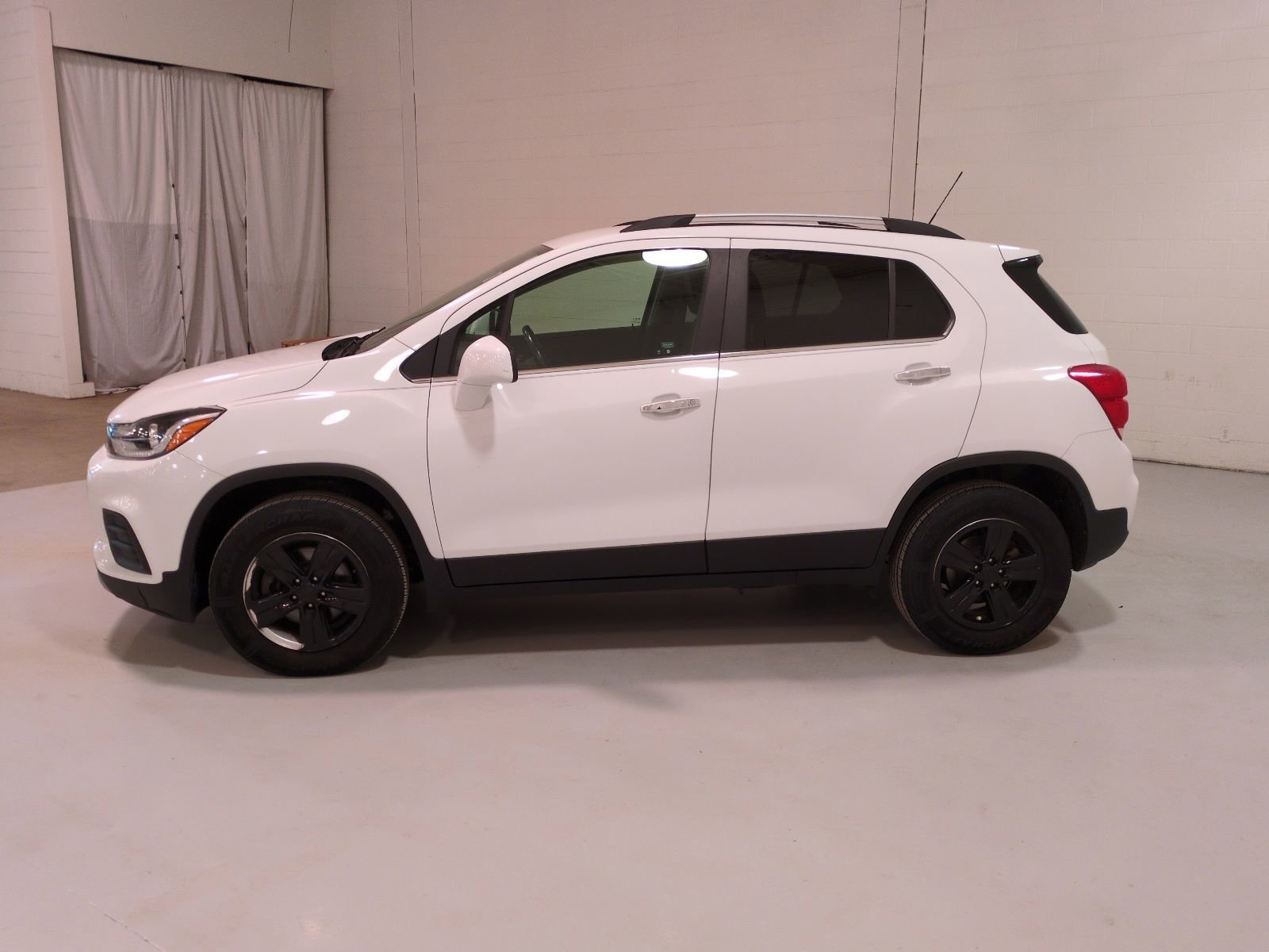 Used 2018 Chevrolet Trax LT w/ LT Convenience Package AWD/4WD image 7