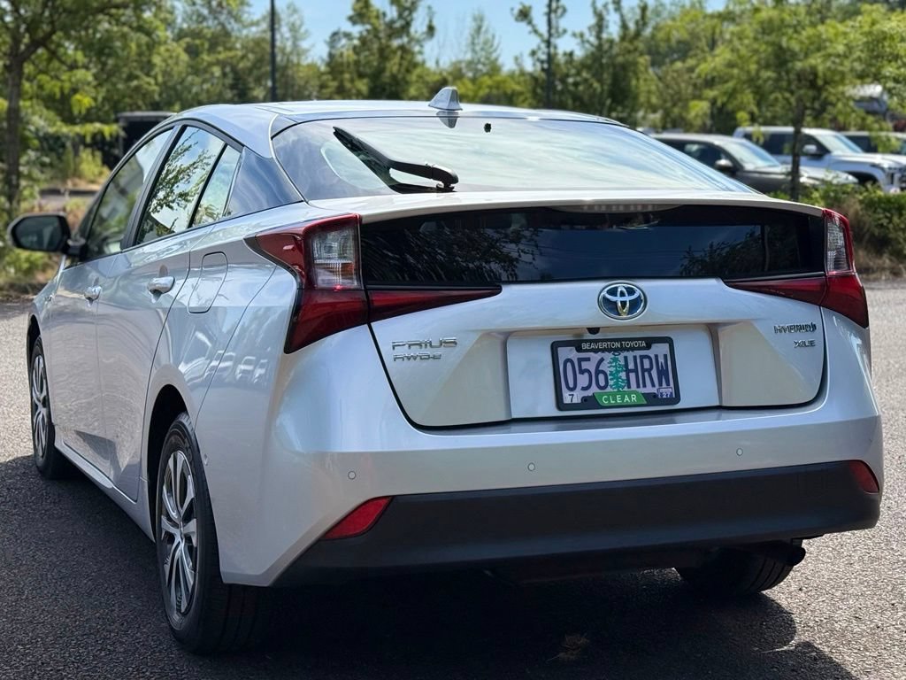 Used 2020 Toyota Prius XLE w/ Advanced Technology Package AWD/4WD image 3