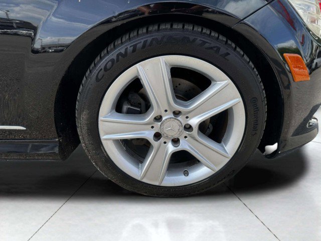 Used 2011 Mercedes-Benz C 300 Sport image 46