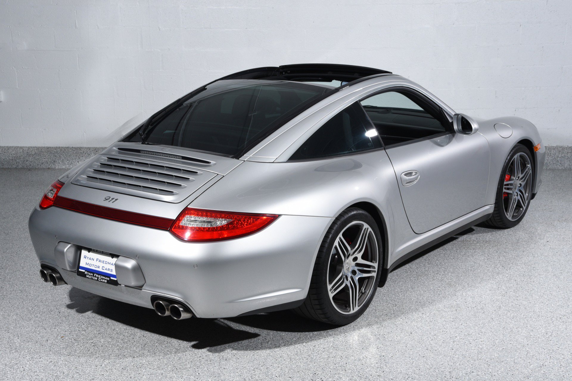 Used 2010 Porsche 911 Targa 4S AWD/4WD image 3