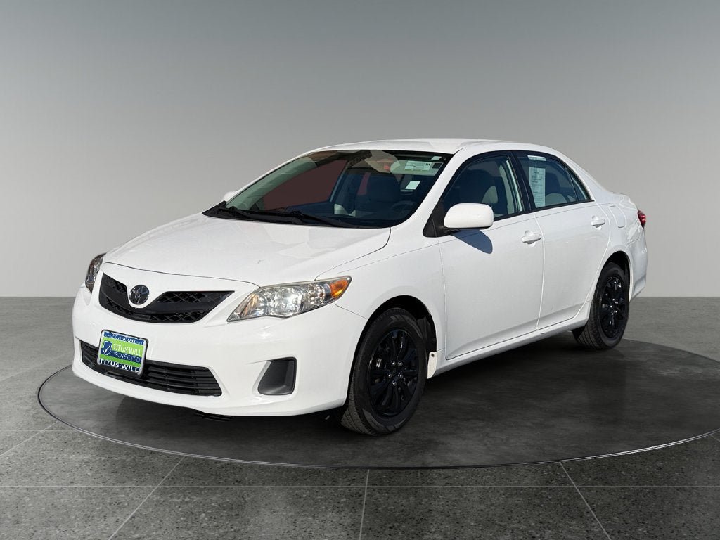 Used 2011 Toyota Corolla LE FWD image 3
