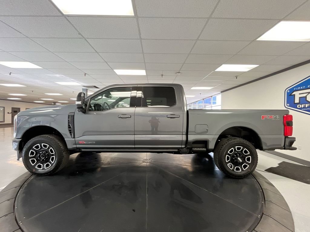 New 2026 Ford F350 4x4 Crew Cab Super Duty image 5