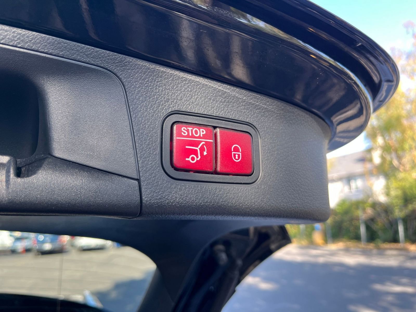 Used 2025 Mercedes-Benz GLA 250 4MATIC image 23