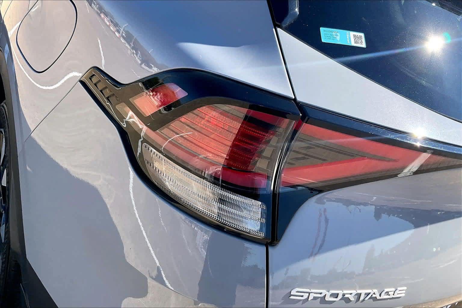 Certified 2024 Kia Sportage X-Line w/ X-Line Premium Package AWD/4WD image 31