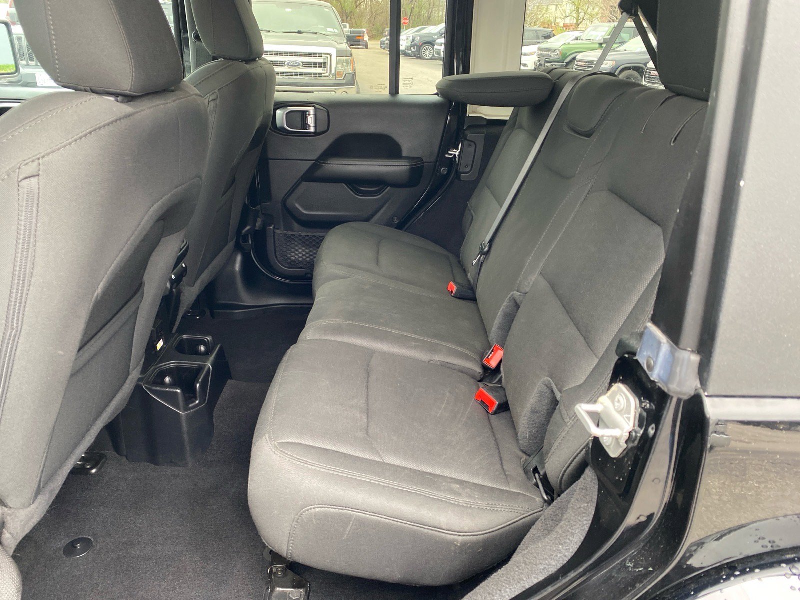 Used 2020 Jeep Wrangler Unlimited Sahara w/ Cold Weather Group image 22