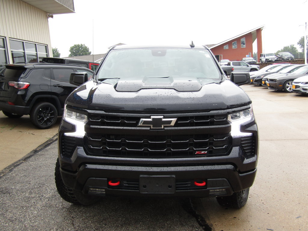 Used 2024 Chevrolet Silverado 1500 LT Trail Boss AWD/4WD image 13