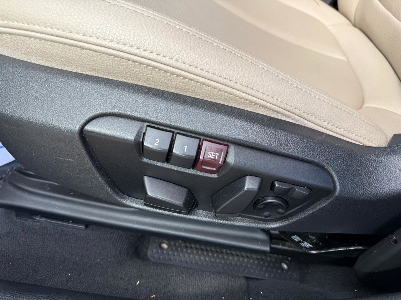 Used 2019 BMW X2 xDrive28i w/ Convenience Package image 11