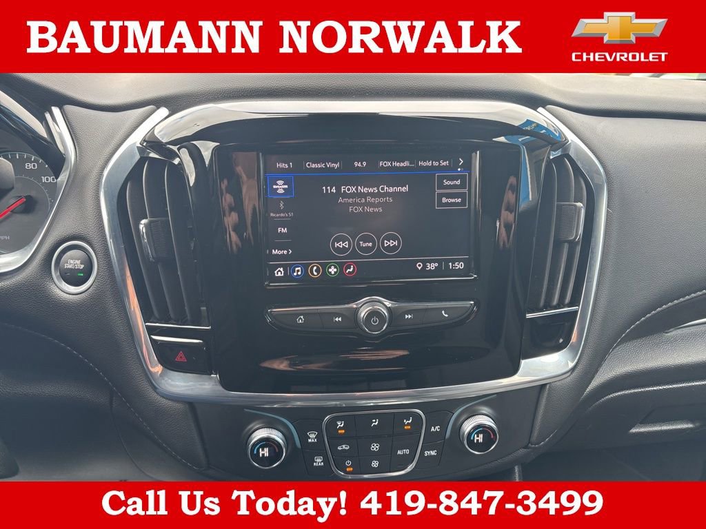 Used 2023 Chevrolet Traverse LT image 24