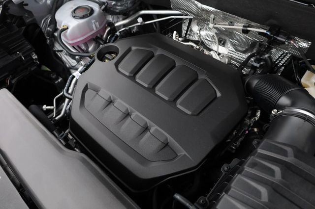 New 2026 Volkswagen Atlas Cross Sport SE image 28