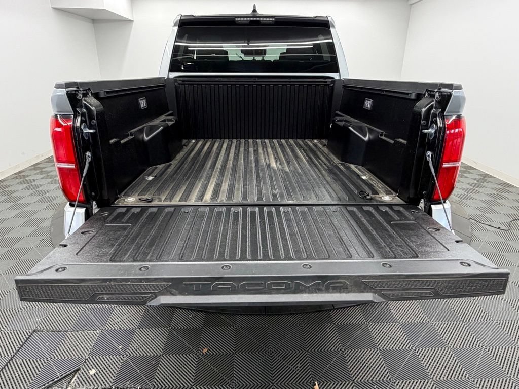 Used 2026 Toyota Tacoma SR5 RWD image 15