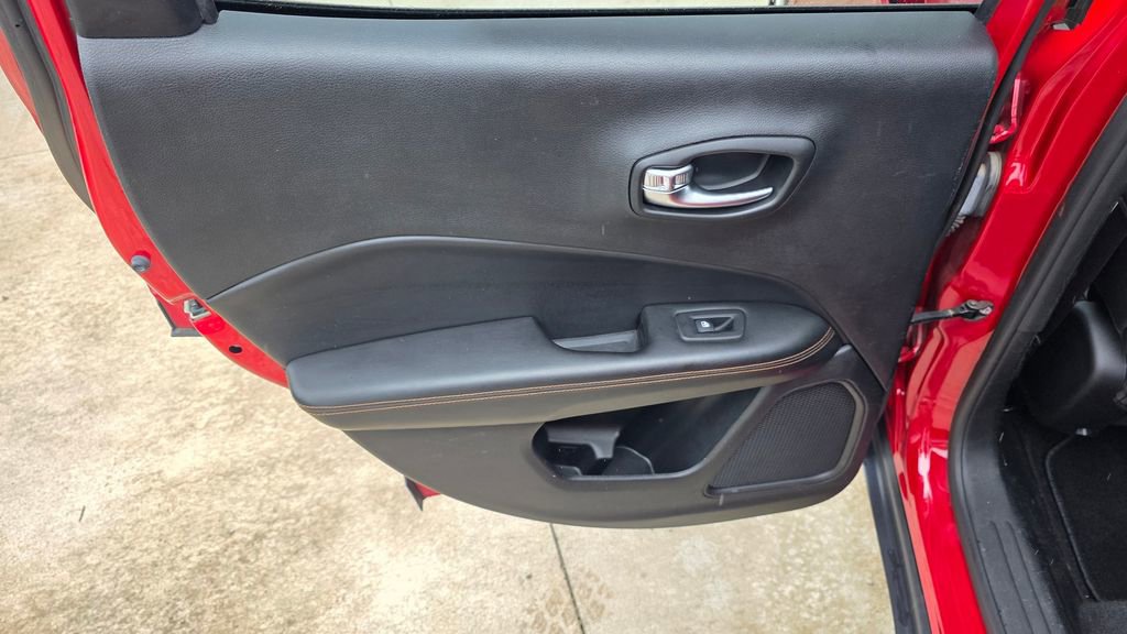 Used 2019 Jeep Compass Limited image 20