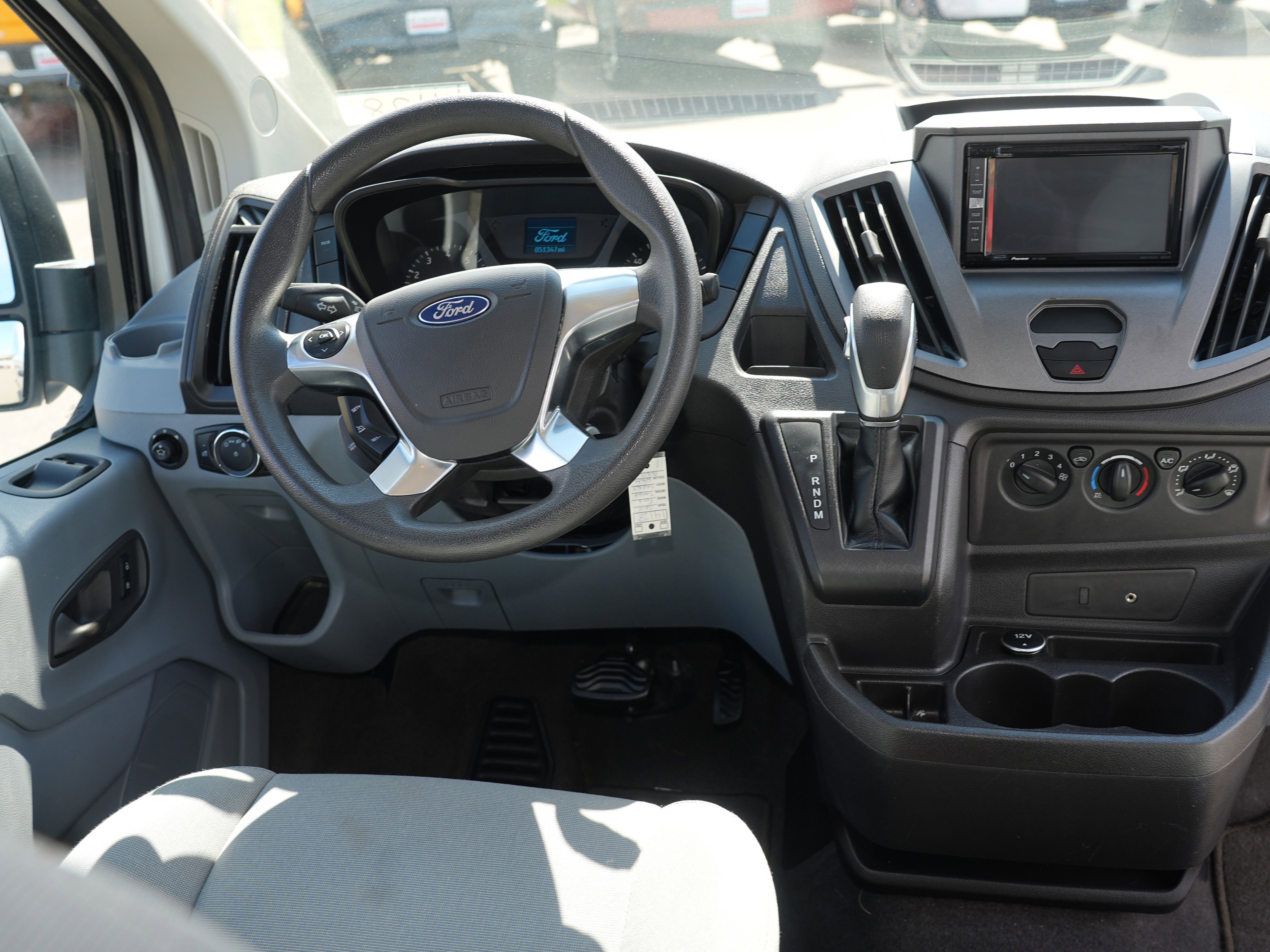 Used 2015 Ford Transit 350 XLT RWD image 27