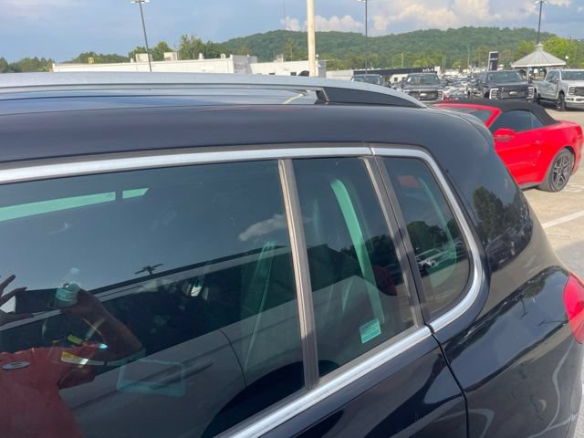 Used 2017 Volkswagen Tiguan SEL FWD image 39