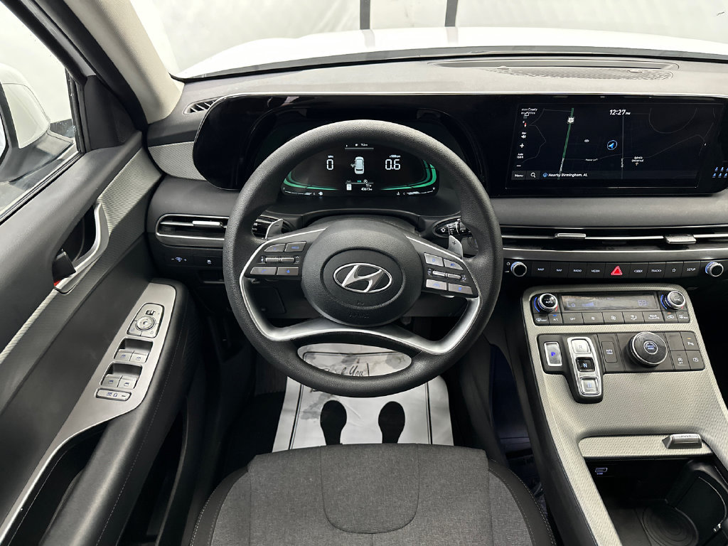 Used 2025 Hyundai Palisade SE FWD image 24