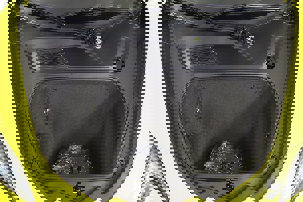 Used 2025 Chevrolet Corvette Stingray Premium Cpe w/ Stealth Interior Trim Package image 79