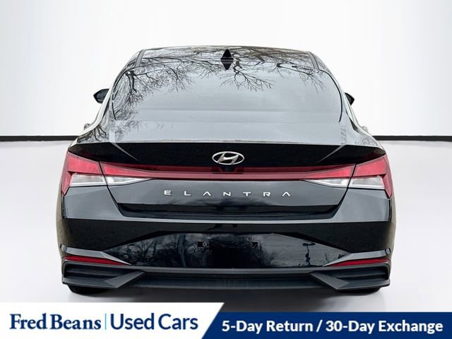 Used 2023 Hyundai Elantra SEL image 7