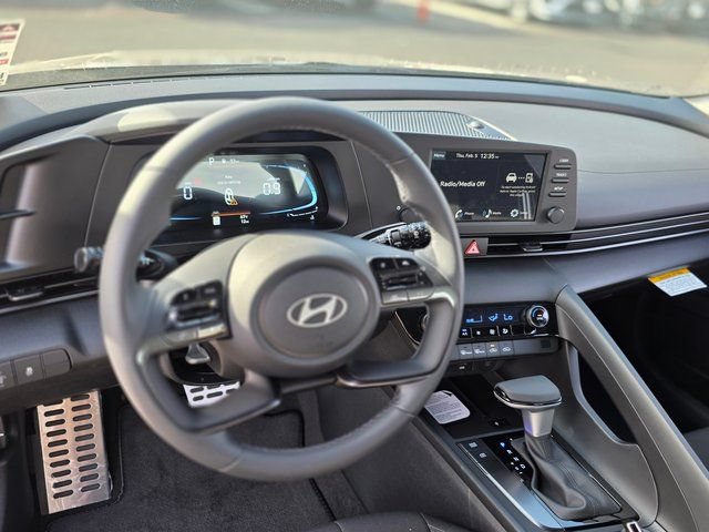 New 2026 Hyundai Elantra Sport FWD image 18