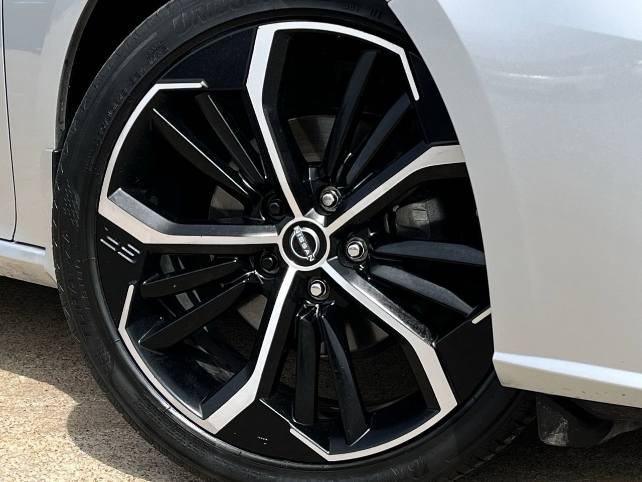 Used 2023 Nissan Altima 2.5 SR w/ SR Premium Package FWD image 28