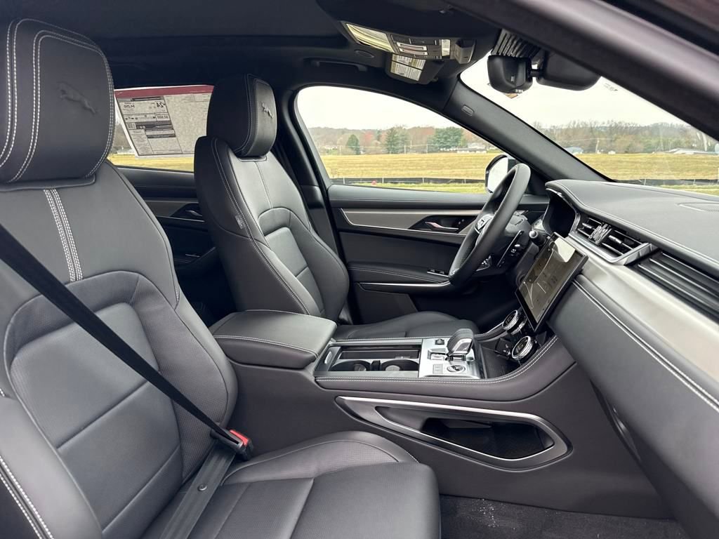 New 2026 Jaguar F-PACE R-Dynamic S image 17