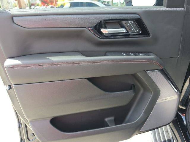 New 2026 GMC Yukon XL AT4 Ultimate AWD/4WD image 18