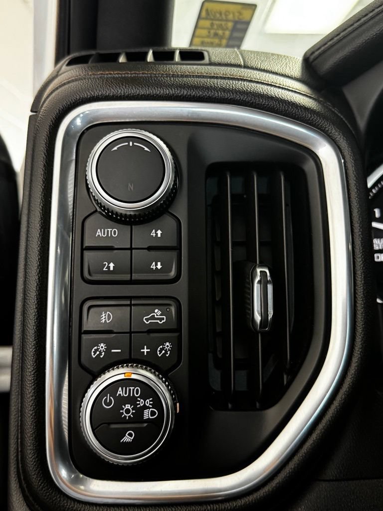 Used 2019 GMC Sierra 1500 AT4 w/ AT4 Premium Package AWD/4WD image 17