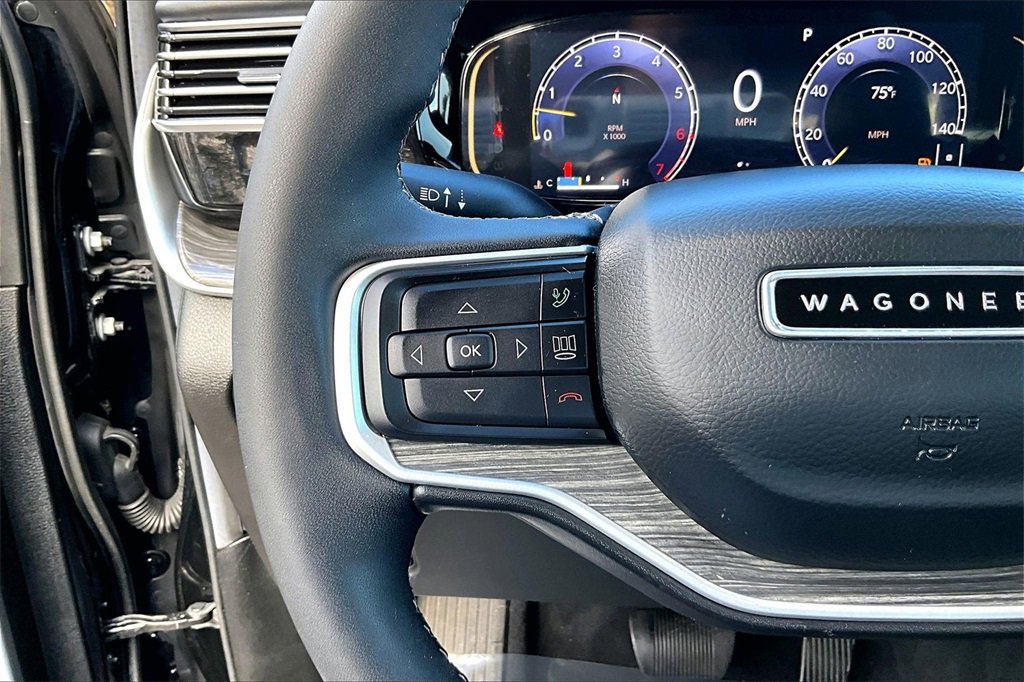 Used 2022 Jeep Wagoneer Series III w/ Flexible Seating Group image 11