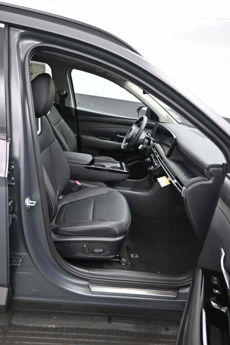 New 2026 Hyundai Tucson Limited FWD image 11
