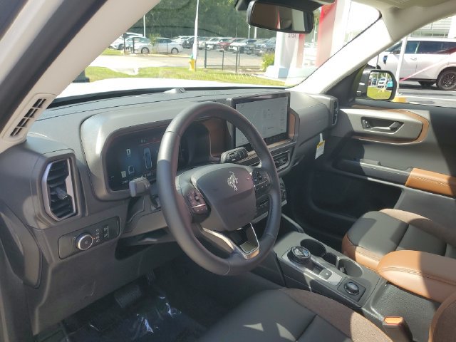 Used 2026 Ford Bronco Sport Outer Banks w/ Outer Banks Tech Package+ AWD/4WD image 13