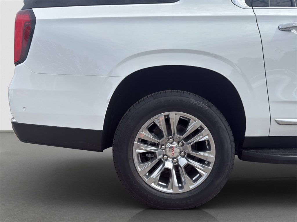 New 2026 GMC Yukon XL Denali image 17