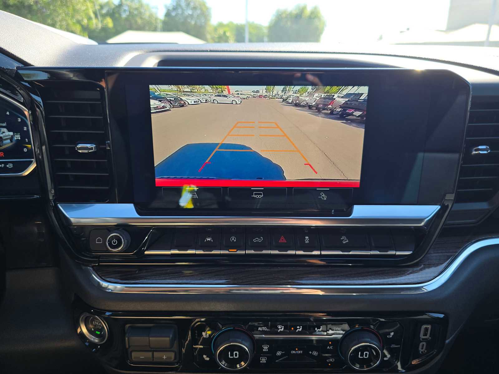 Used 2024 Chevrolet Silverado 1500 LT Trail Boss w/ Convenience Package II image 27