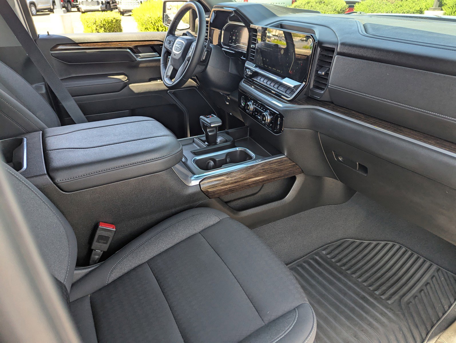 Certified 2023 GMC Sierra 1500 Elevation w/ X31 Off-Road Package AWD/4WD image 11