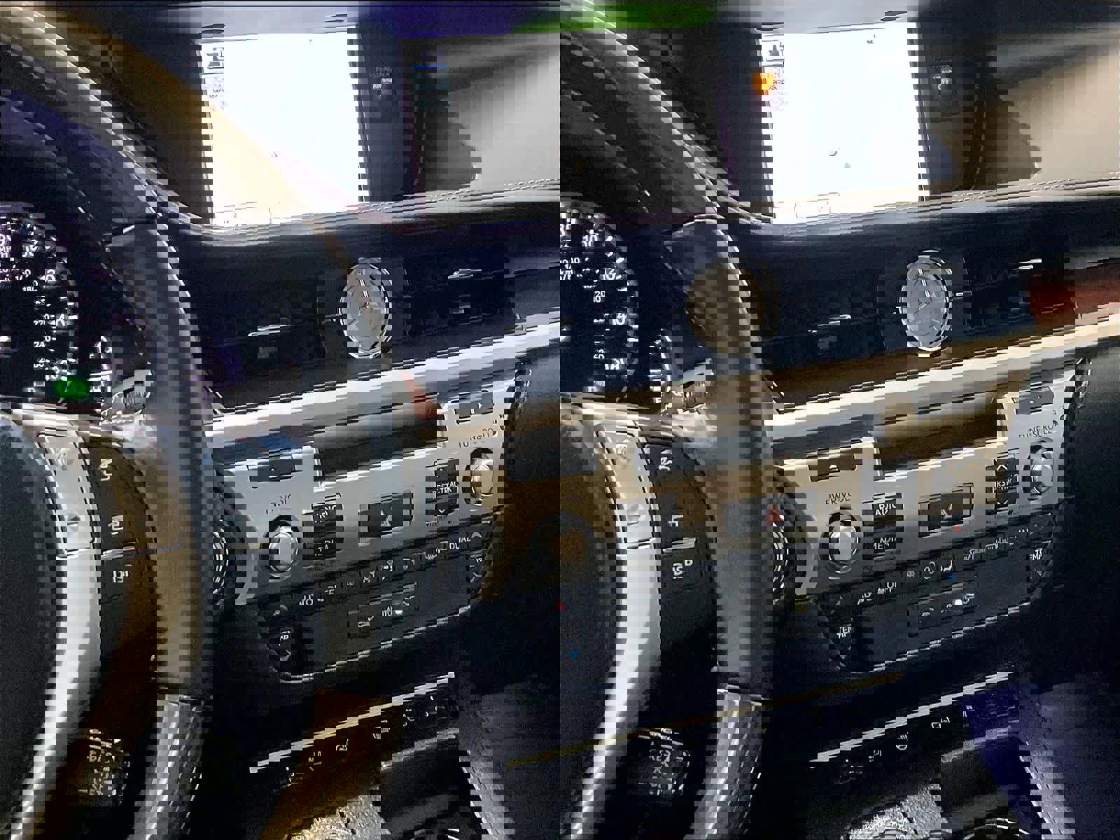 Used 2013 Lexus ES 350 image 18