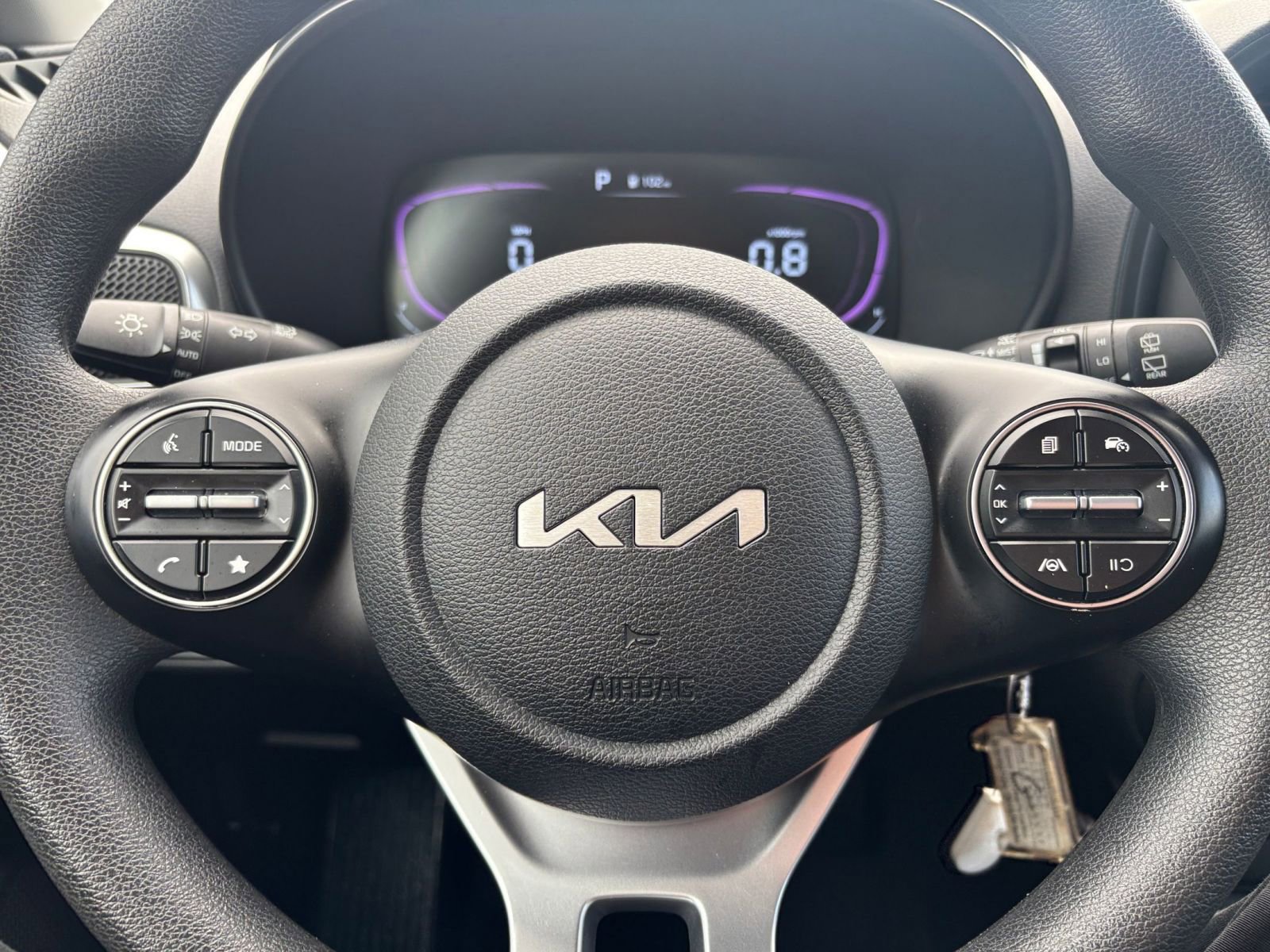 Used 2025 Kia Soul LX w/ LX Technology Package FWD image 25