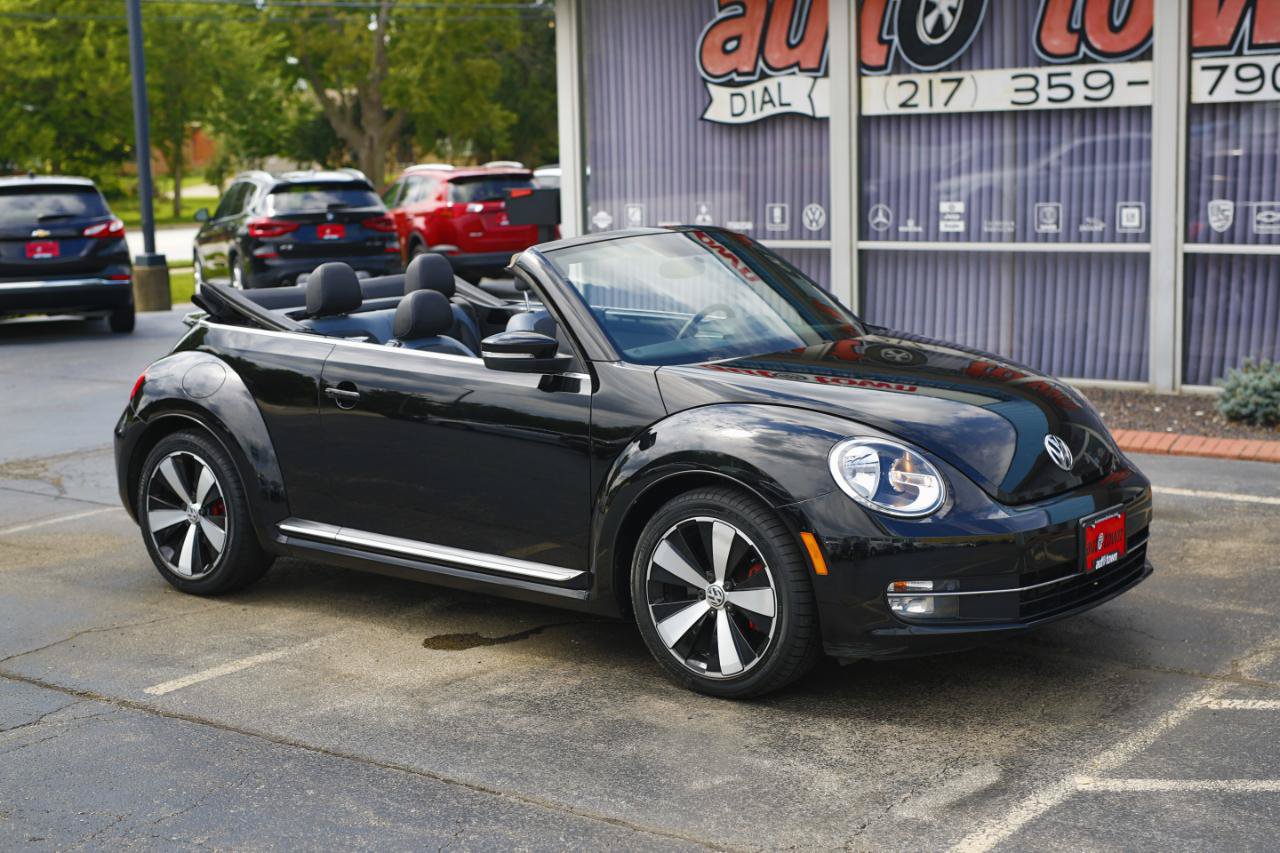 Used 2013 Volkswagen Beetle 2.0T FWD image 24