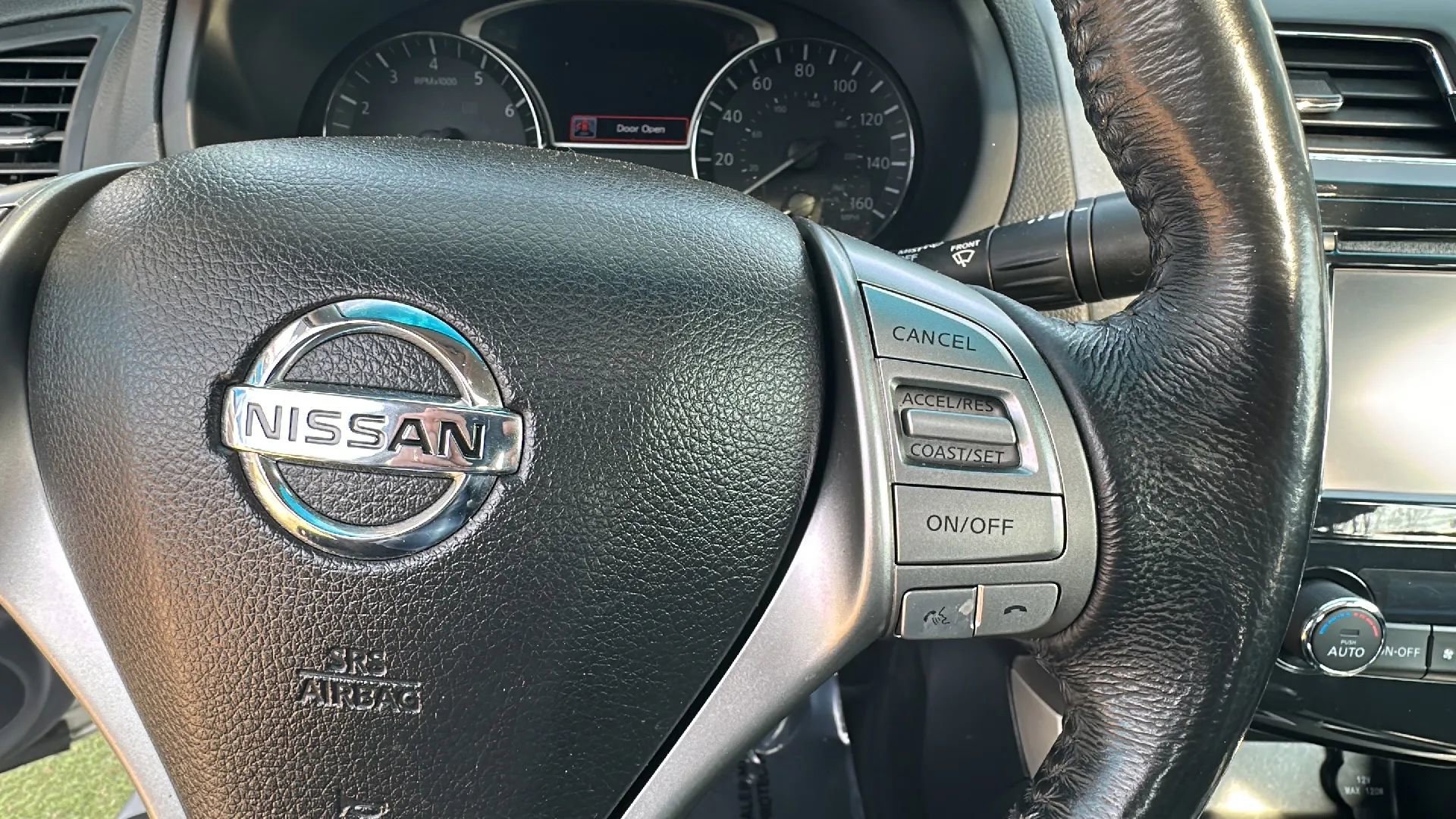 Used 2015 Nissan Altima 2.5 SL w/ Technology Package image 32