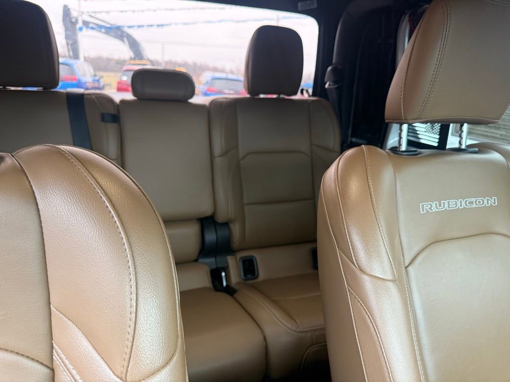 Used 2023 Jeep Gladiator Rubicon w/ Cold Weather Group image 59